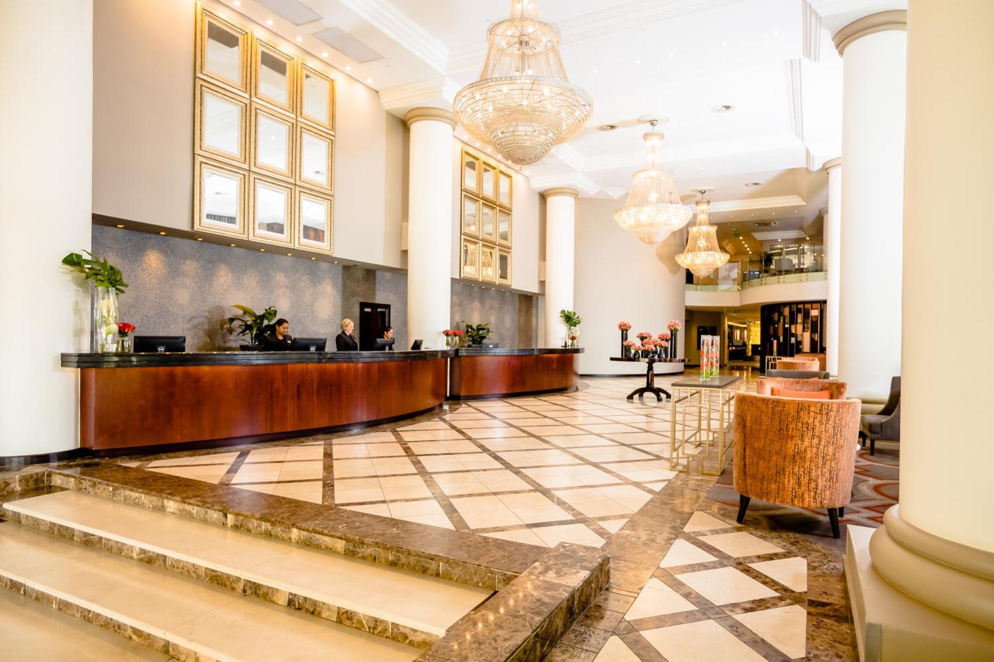 Southern Sun Sandton Johannesburg Exterior photo